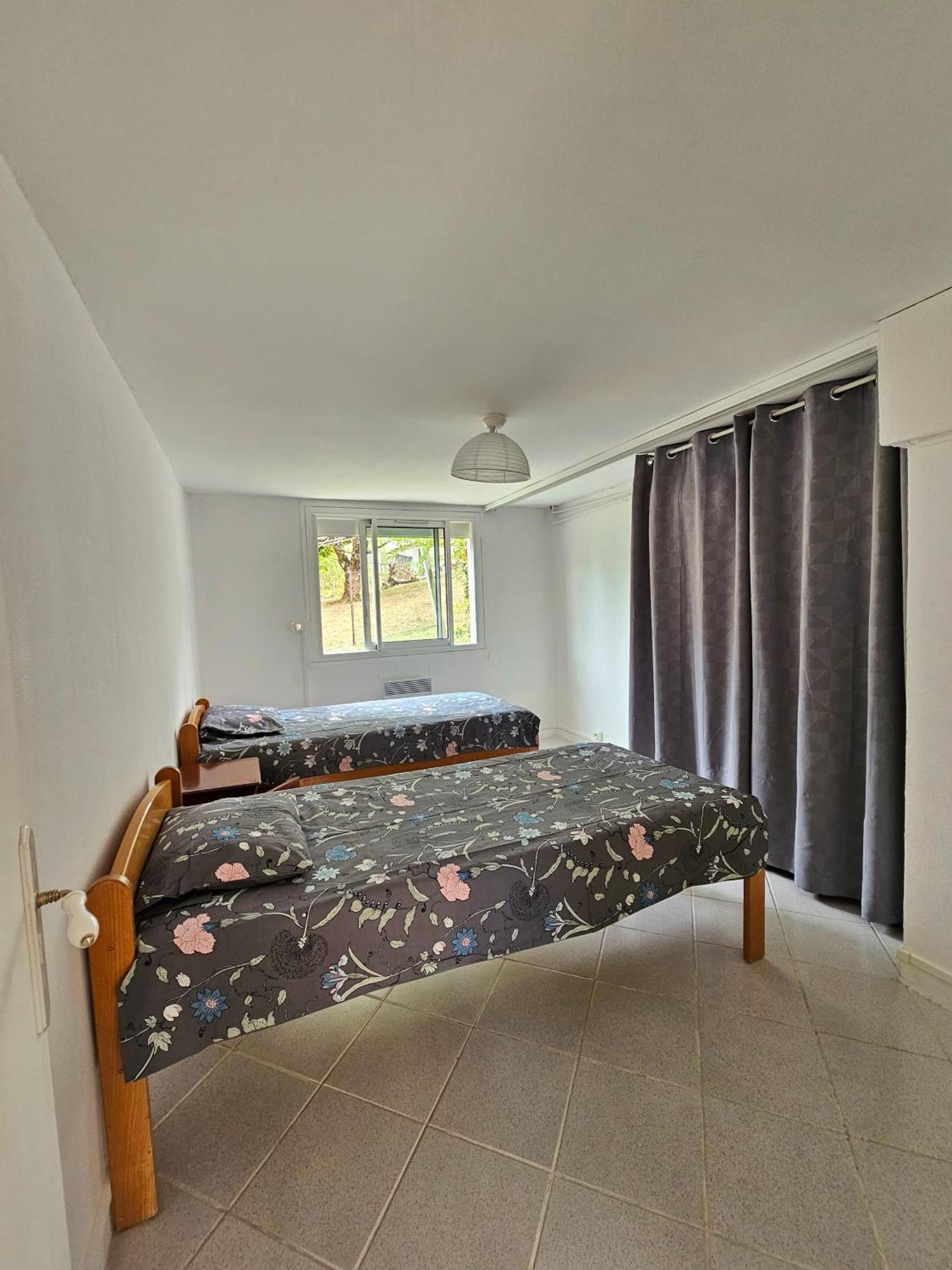 Appartement Lumineux Et Calme En Rez-De-Jardin Castanet-Tolosan Exterior photo